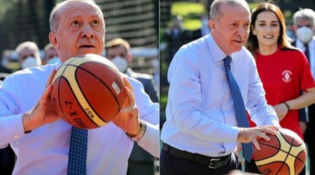 Ərdoğan gənclərlə basketbol oynadı - VİDEO