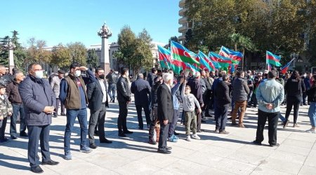 Azərbaycan əhalisinin neçə faizi özünü qalib ölkənin vətəndaşı hesab edir? - SORĞU