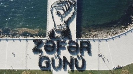 Zəfər Günü münasibətilə fləşmob keçirildi - VİDEO