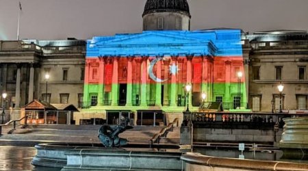 Londonun məşhur binaları Azərbaycan bayrağına büründü - FOTO