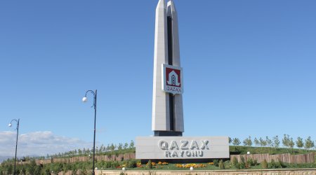 Qazaxda gənc oğlan özünü asdı