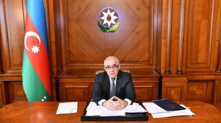 Baş nazir erməni həmkarını susdurdu: \