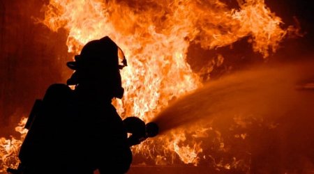 Neftçalada yaşayış binasında yanğın: 30 nəfər təxliyə edildi