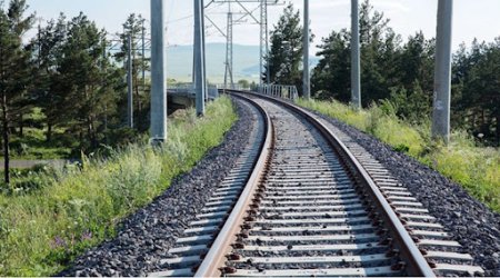 Ermənistan sərhədinə qədər dəmir yolu bu tarixədək hazır olacaq - Prezident AÇIQLADI