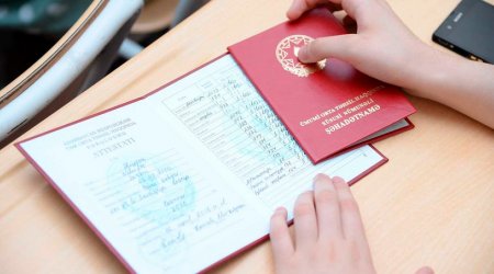 Məktəbi fərqlənmə attestatı ilə bitirən şagirdlərin sayı açıqlandı