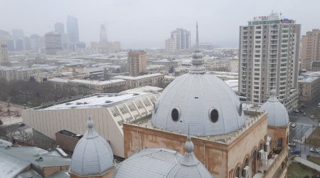 Bakıda qarlı-çovğunlu hava şəraiti müşahidə olunur - VİDEO