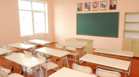 Qazaxda məktəbli sinif yoldaşını bıçaqladı