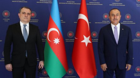 Ceyhun Bayramov türkiyəli həmkarı ilə telefonda nəyi müzakirə etdi?