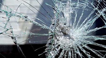 Bakı-Sumqayıt şosesində avtomobil aşdı – 2 nəfər xəsarət aldı 