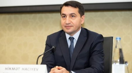 Hikmət Hacıyev: “Azad edilmiş ərazilərdə 7 yeni şəhər salınmalıdır”