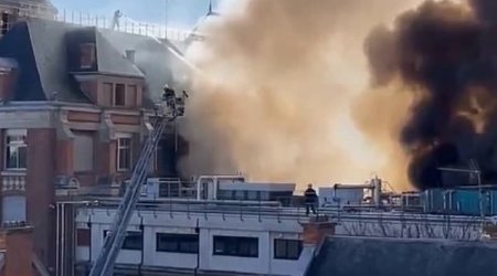 Fransada pul fabriki yanır – VİDEO