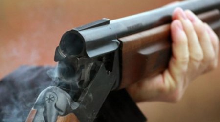 Azərbaycanda oğul atasını güllələyərək öldürdü