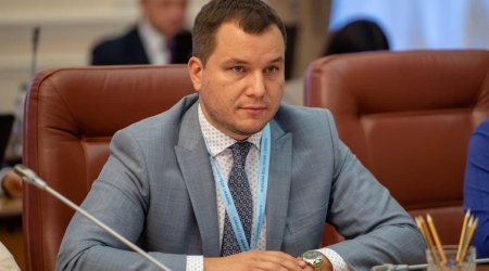 Rusiya hərbi texnikası Sumun mərkəzinə doğru hərəkət edir