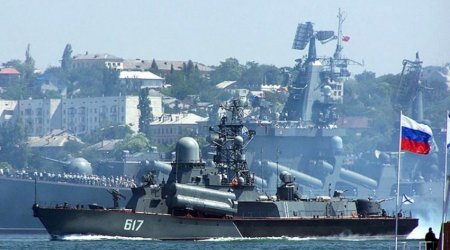 Türkiyə rəsmən elan etdi: Boğazlardan hərbi gəmilərin keçidi DAYANDIRILDI