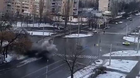 Xarkovun mərkəzi raketlə vuruldu – ANBAAN GÖRÜNTÜ 