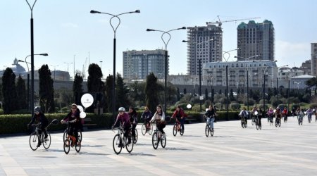 Bakıda Beynəlxalq Qadınlar Günü münasibətilə VELOYÜRÜŞ keçirildi – FOTO