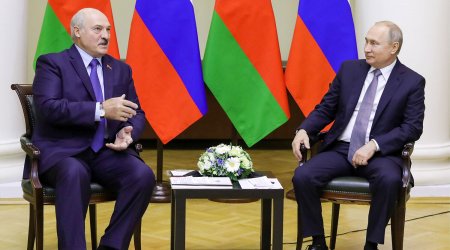 Lukaşenko təcili Moskvaya getdi - Putinlə danışıqlar aparacaq