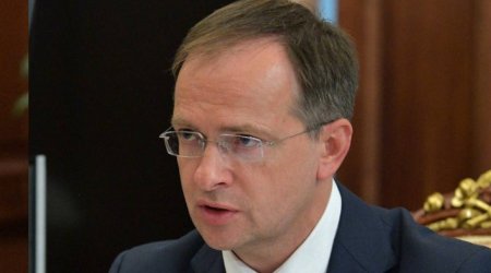 Putinin köməkçisi: “Ukrayna 1991-ci ildə Sovet İttifaqından neytrallıq şərti ilə çıxıb”
