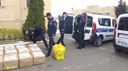 Göygöl polisi şəhid ailələrinə bayram sovqatları payladı – FOTO