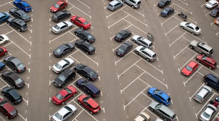 Bakıda qanunsuz parking söküldü - FOTO