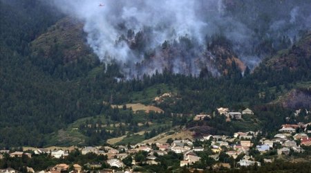 ABŞ-da meşə yanğınları: 20 min insan təxliyə edildi