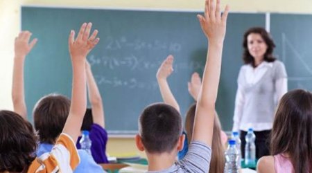 Müəllimlərin vahid məktəb forması olacaqmı? - YENİ TƏKLİF