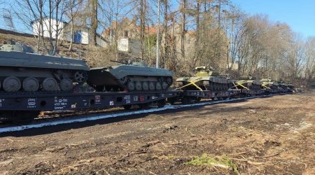 Çexiya Ukraynaya bir eşelon tank göndərdi - FOTO