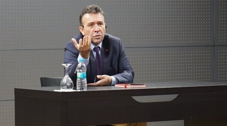 Türkiyəli ekspert İsveçin NATO-ya üzv olmasına etiraz etdi - FOTO