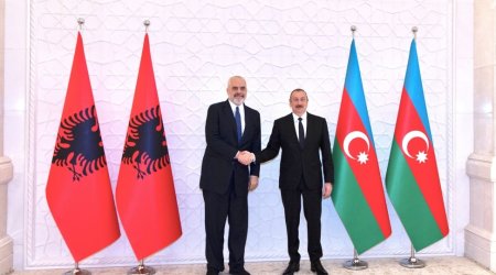İlham Əliyev Albaniyaya rəsmi səfərə dəvət olundu - FOTO