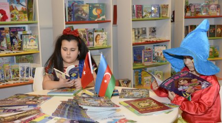 Heydər Əliyev Mərkəzində keçirilən “Oxu günü”ndən FOTOLAR