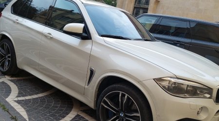 Polad Bülbüloğlu Bakıda yol qəzası törətməsindən danışdı: 