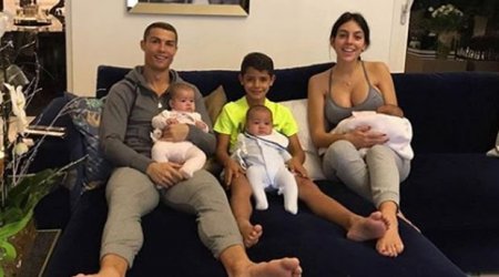 Ronaldo yeni doğulan qızı ilə FOTOSUNU paylaşdı