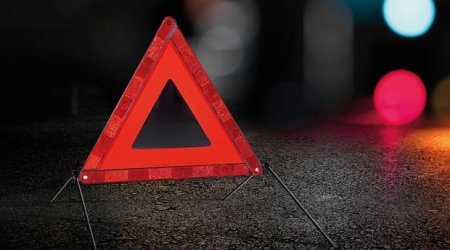 Bakıda 2 avtomobil toqquşdu - FOTO