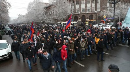 Ermənistandakı aksiyalarda saxlanılanların sayı 244-ə çatdı