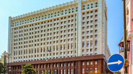 Əfv Məsələləri Komissiyasının növbəti iclası keçirildi 