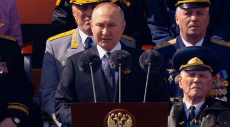 Putindən Qələbə paradında diqqətçəkən AÇIQLAMA: “NATO Krıma hücuma hazırlaşırdı” - VİDEO