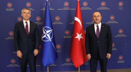 Çavuşoğlu NATO-nun baş katibi ilə danışdı