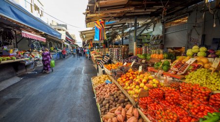 Bazarlarda bu məhsullar bahalaşıb - VİDEO