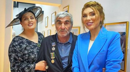 Şəhid ailəsi pul göndərdi, Elza Seyidcahan verilişi tərk etdi - FOTO/VİDEO