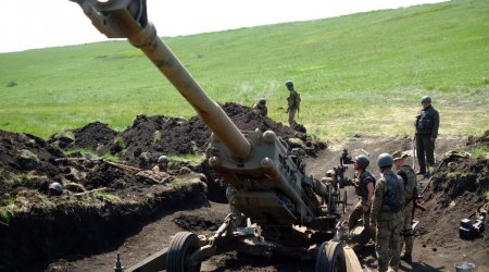 Ukrayna ordusu cənubda hücuma keçdi: Rusların texnika və sursat anbarı məhv edildi