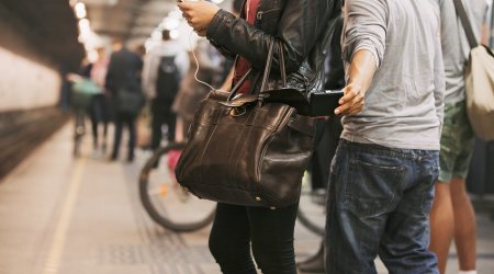 Metroda cibgir yaxalandı: Keçmiş məhkum...