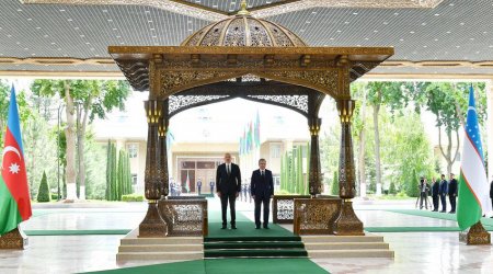 Azərbaycan və Özbəkistan prezidentləri mətbuata bəyanatlarla çıxış etdilər - FOTO