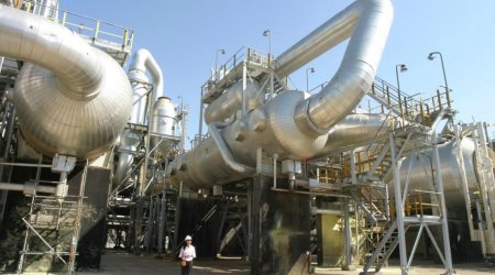 Qazaxıstanda neft yatağında partlayış: Ölən və yaralananlar var - VİDEO