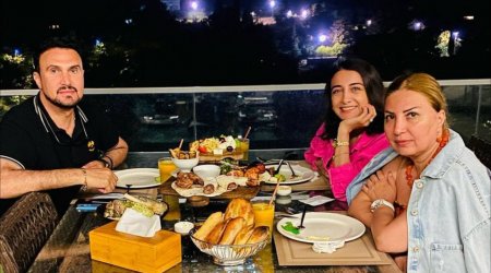 Nadir xanımı və gəlini ilə FOTO paylaşıb 