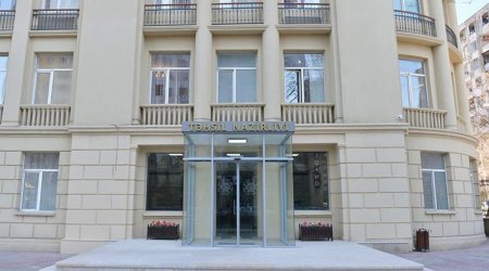 Təhsil müəssisələrində sertifikasiyanın ləğvi ilə bağlı NAZİRLİKDƏN AÇIQLAMA 