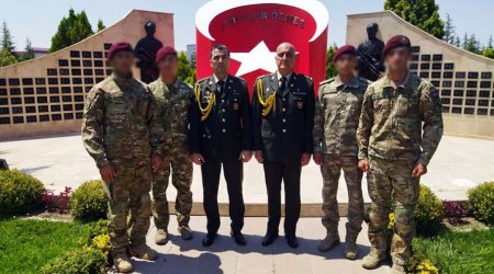 Hərbi qulluqçular 