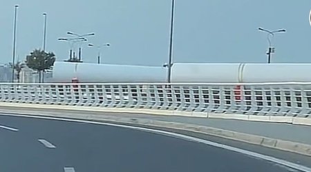 Dünyanın ən hündür bayraq dirəyi Azərbaycana gətirildi – VİDEO