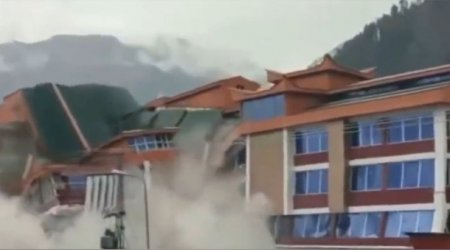 Pakistanda sel lüks oteli cəmi 10 saniyəyə apardı - VİDEO