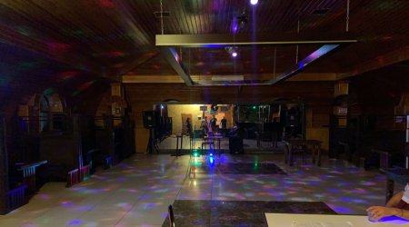 Bakıda restoranın DJ-i bıçaqlanıb