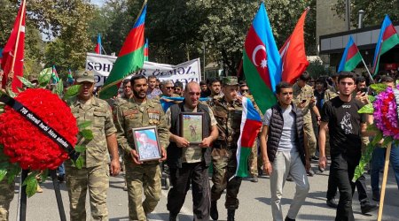 Mingəçevirdən olan şəhid dəfn edilib - FOTO
